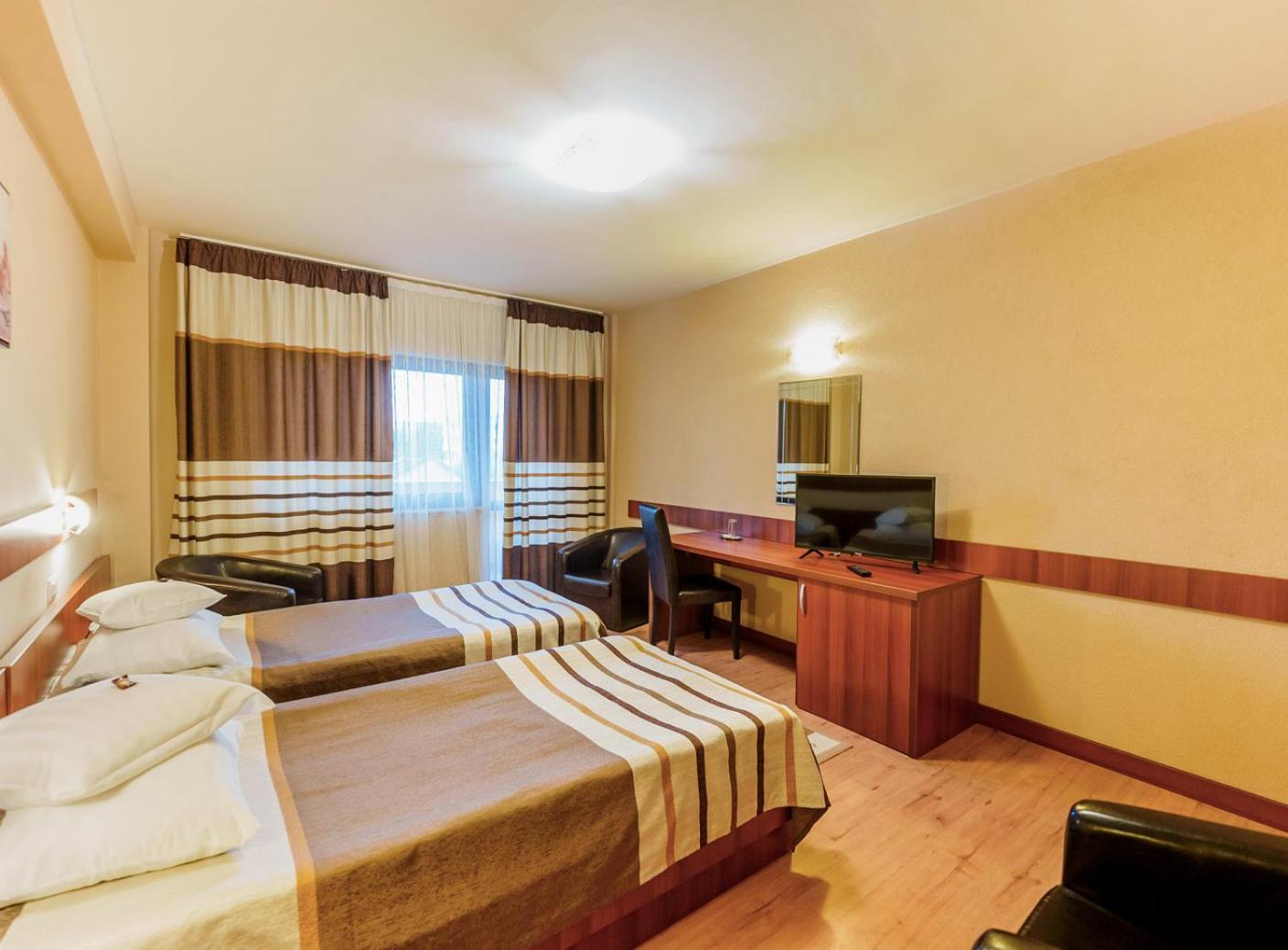 Hotel Crisana Arad Luaran gambar