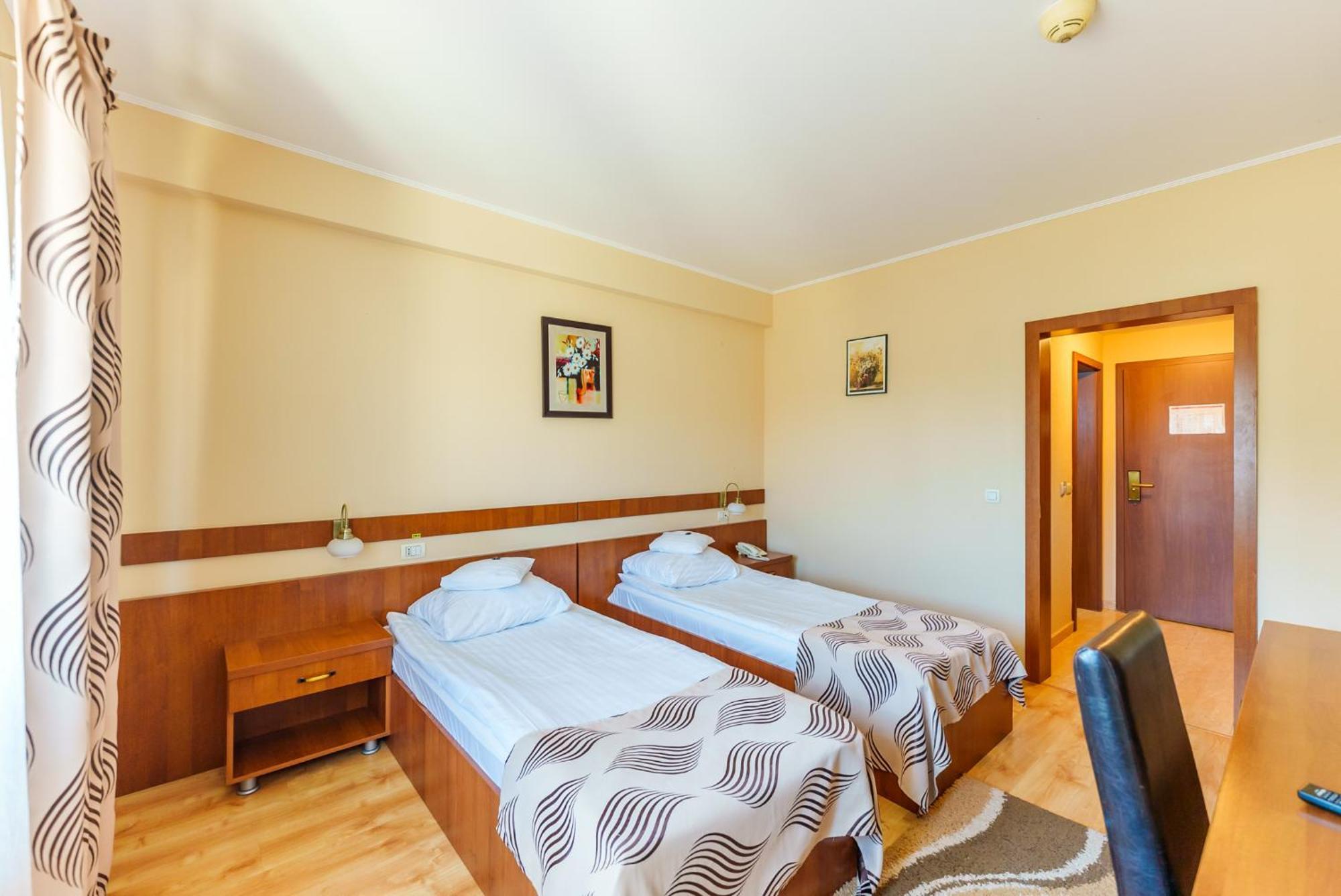 Hotel Crisana Arad Luaran gambar