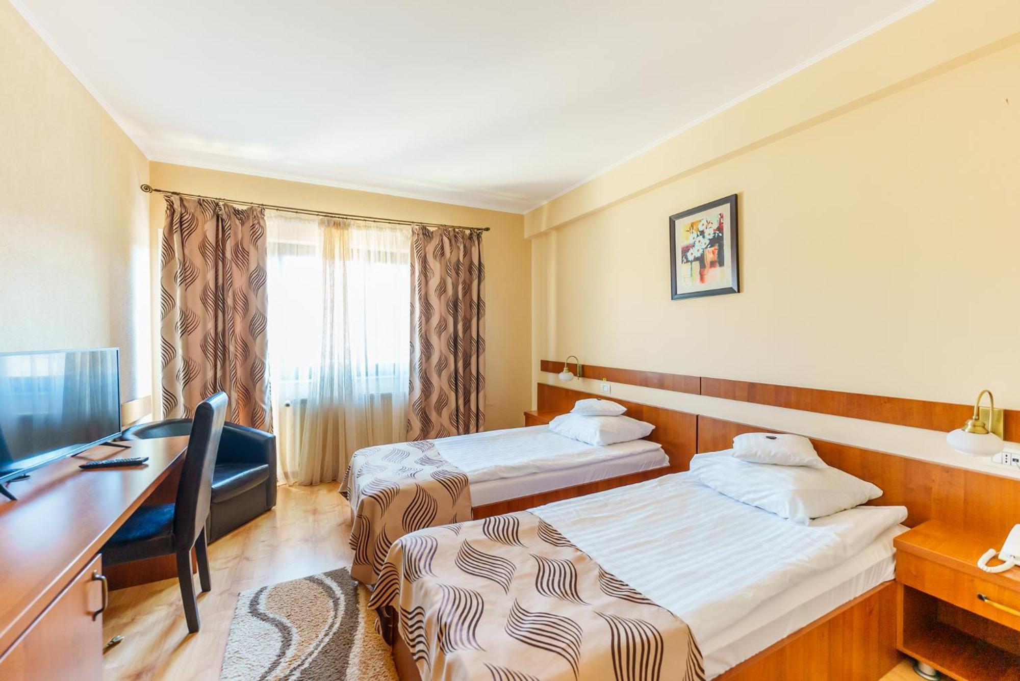 Hotel Crisana Arad Luaran gambar