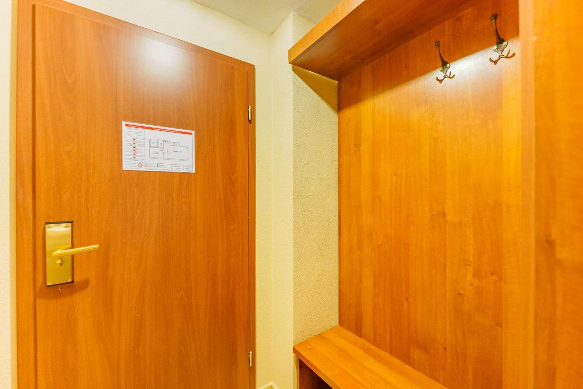 Hotel Crisana Arad Luaran gambar